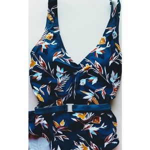 Dolce vita one piece bathing suit